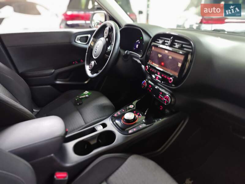 Внедорожник / Кроссовер Kia Soul 2020 в Киеве