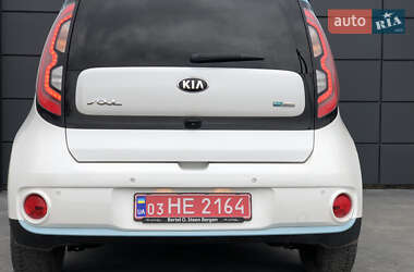 Внедорожник / Кроссовер Kia Soul 2017 в 
