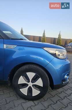 Внедорожник / Кроссовер Kia Soul 2014 в 
