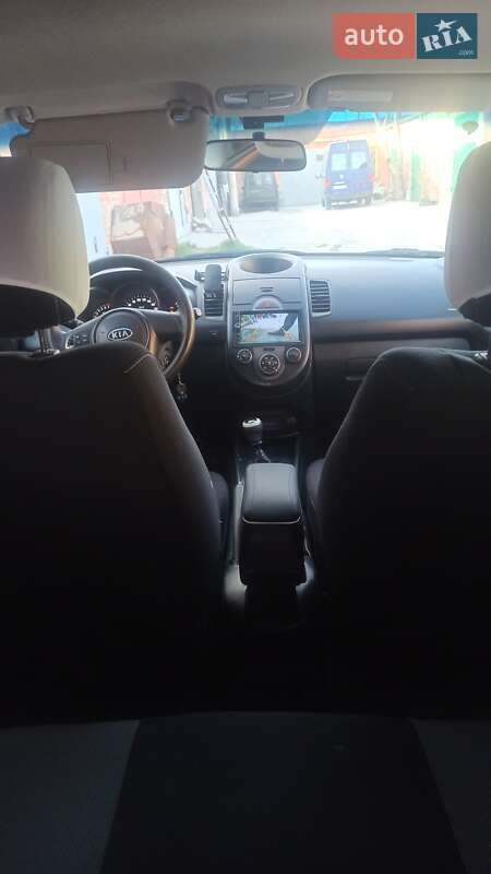 Позашляховик / Кросовер Kia Soul 2009 в Києві