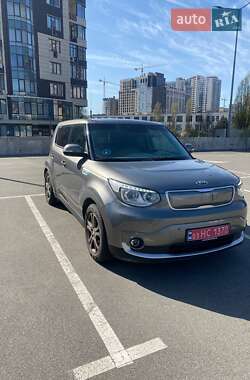 Внедорожник / Кроссовер Kia Soul 2015 в Киеве