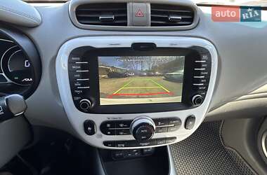 Внедорожник / Кроссовер Kia Soul 2016 в 