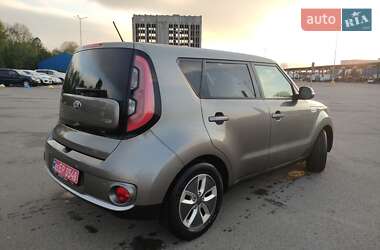 Позашляховик / Кросовер Kia Soul 2018 в 