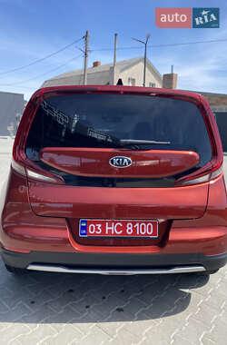 Позашляховик / Кросовер Kia Soul 2020 в 