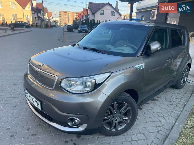 Внедорожник / Кроссовер Kia Soul 2015 в 