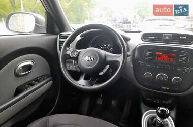 Позашляховик / Кросовер Kia Soul 2015 в 
