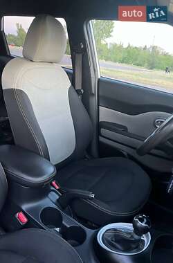 Внедорожник / Кроссовер Kia Soul 2014 в 