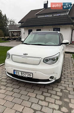 Внедорожник / Кроссовер Kia Soul 2016 в 
