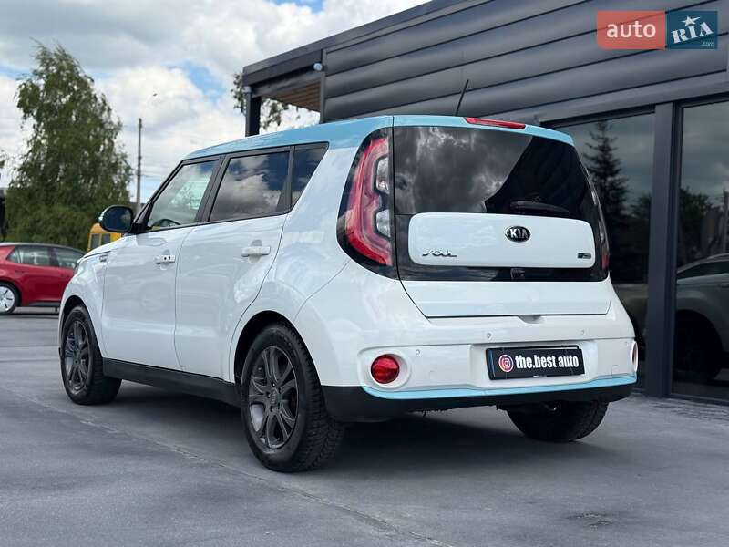 Позашляховик / Кросовер Kia Soul 2014 в Рівному