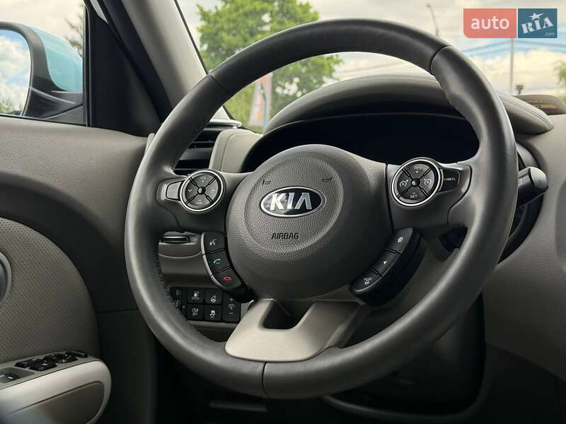 Позашляховик / Кросовер Kia Soul 2014 в Рівному