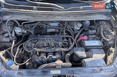 Позашляховик / Кросовер Kia Soul 2011 в 