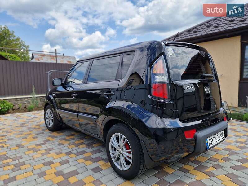 Позашляховик / Кросовер Kia Soul 2010 в Вінниці