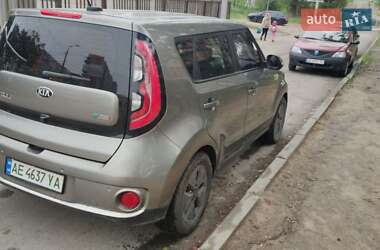 Внедорожник / Кроссовер Kia Soul 2016 в Днепре