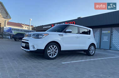 Внедорожник / Кроссовер Kia Soul 2016 в 