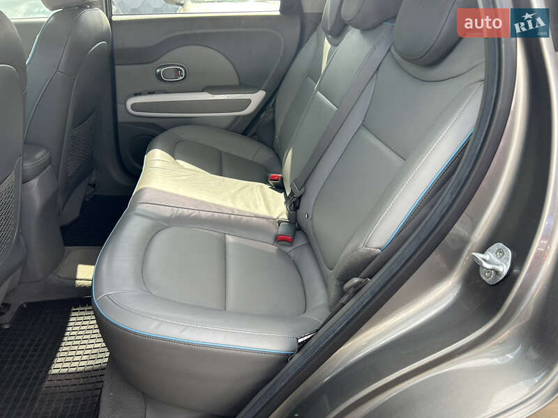 Внедорожник / Кроссовер Kia Soul 2016 в Киеве