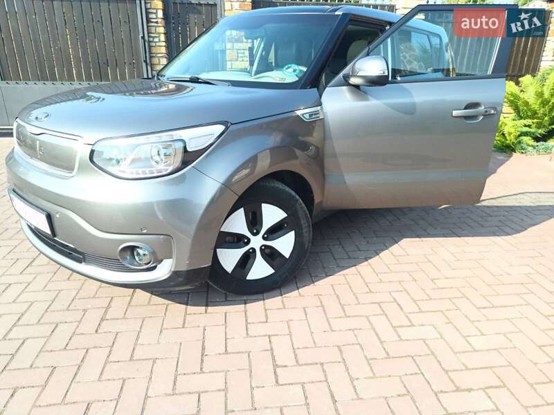 Позашляховик / Кросовер Kia Soul 2017 в Луцьку