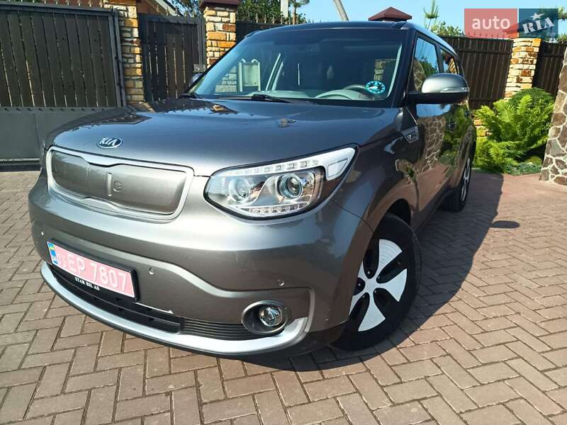 Позашляховик / Кросовер Kia Soul 2017 в Луцьку