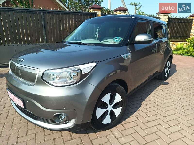 Позашляховик / Кросовер Kia Soul 2017 в Луцьку