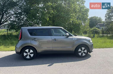 Внедорожник / Кроссовер Kia Soul 2015 в Львове