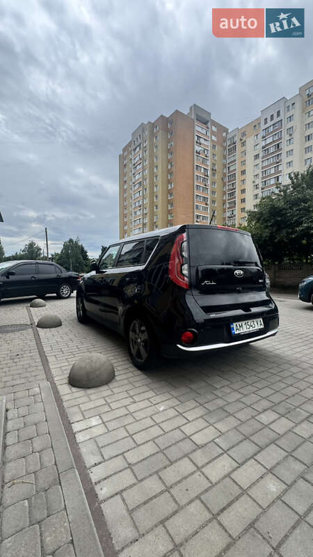 Внедорожник / Кроссовер Kia Soul 2015 в Житомире фото 4 Внедорожник / Кроссовер Kia Soul 2015 в Житомире