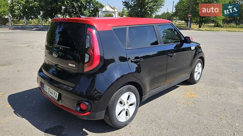 Позашляховик / Кросовер Kia Soul 2016 в Кременчуці