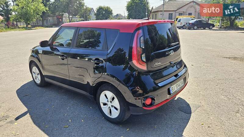 Позашляховик / Кросовер Kia Soul 2016 в Кременчуці