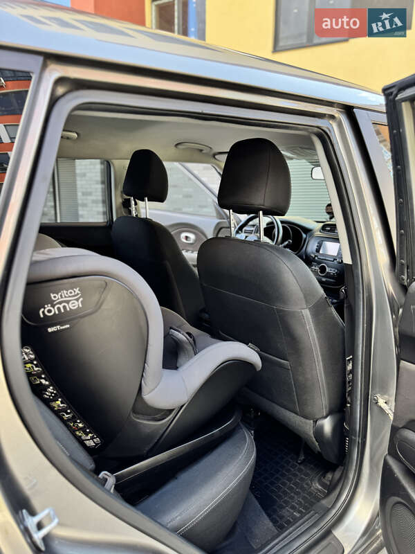 Позашляховик / Кросовер Kia Soul 2017 в Житомирі