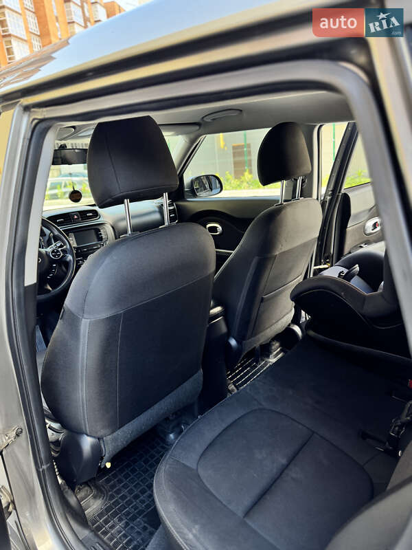 Позашляховик / Кросовер Kia Soul 2017 в Житомирі