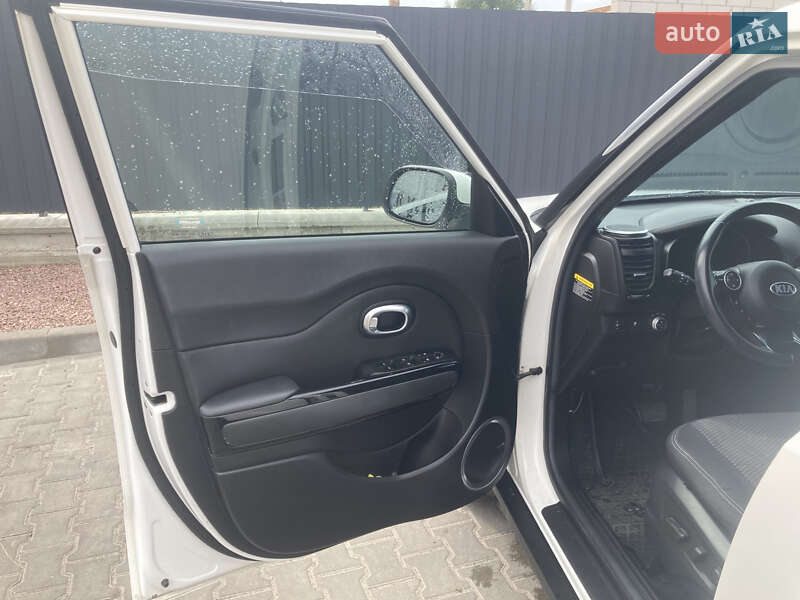 Позашляховик / Кросовер Kia Soul 2015 в Білій Церкві