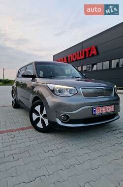 Позашляховик / Кросовер Kia Soul 2015 в Золочеві