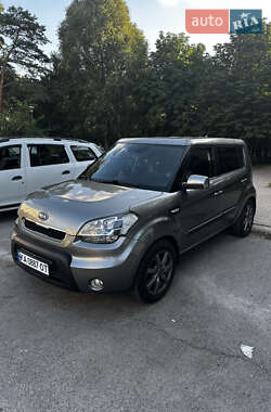 Позашляховик / Кросовер Kia Soul 2010 в Києві