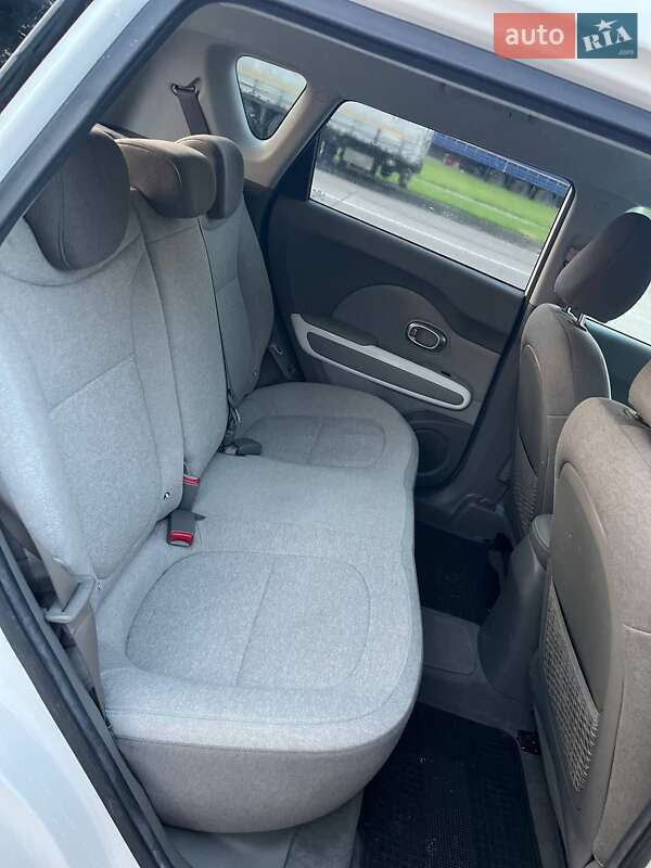 Внедорожник / Кроссовер Kia Soul 2015 в Ковеле