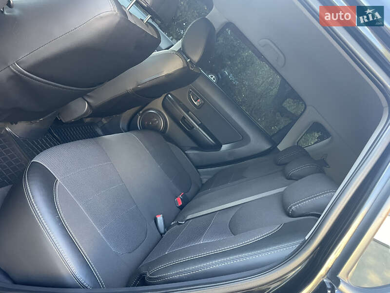 Позашляховик / Кросовер Kia Soul 2010 в Харкові фото 28 Позашляховик / Кросовер Kia Soul 2010 в Харкові