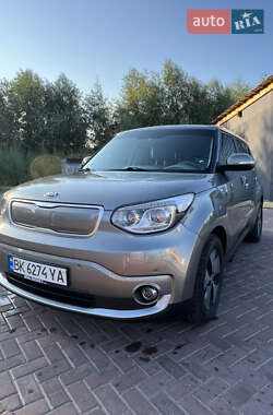 Внедорожник / Кроссовер Kia Soul 2015 в Ровно