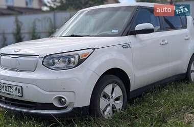 Позашляховик / Кросовер Kia Soul 2015 в Сумах