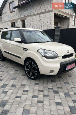 Позашляховик / Кросовер Kia Soul 2009 в Луцьку