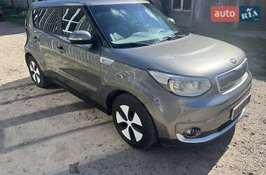 Внедорожник / Кроссовер Kia Soul 2016 в Харькове