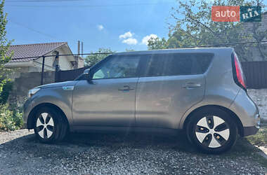 Внедорожник / Кроссовер Kia Soul 2014 в Днепре