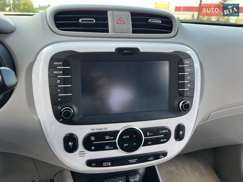 Внедорожник / Кроссовер Kia Soul 2015 в Луцке