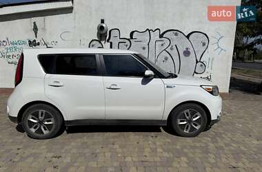Внедорожник / Кроссовер Kia Soul 2015 в Одессе
