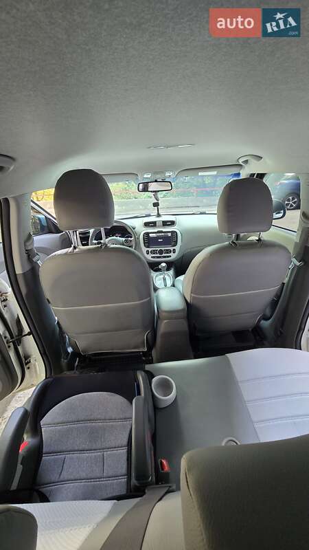 Позашляховик / Кросовер Kia Soul 2014 в Дніпрі