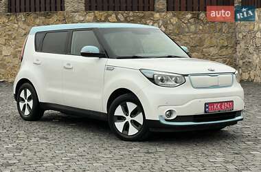 Позашляховик / Кросовер Kia Soul 2016 в Рівному