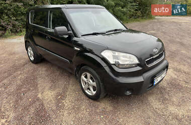 Позашляховик / Кросовер Kia Soul 2009 в Рівному
