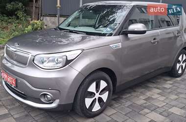 Внедорожник / Кроссовер Kia Soul 2016 в Остроге