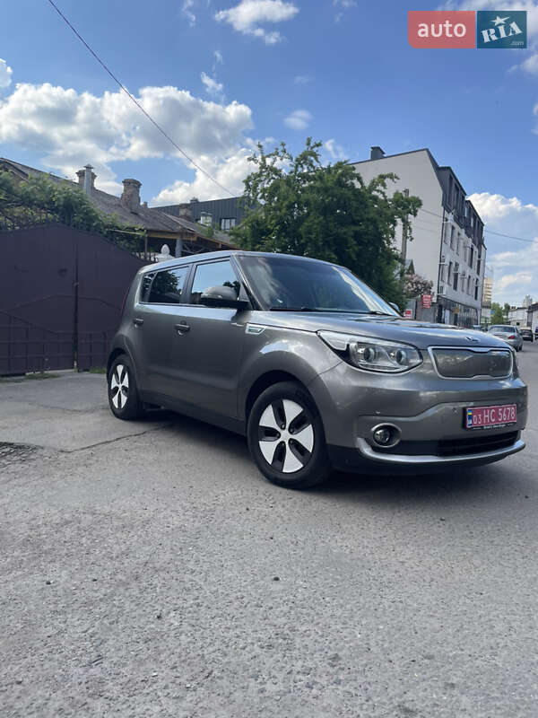 Позашляховик / Кросовер Kia Soul 2016 в Рівному фото 8 Позашляховик / Кросовер Kia Soul 2016 в Рівному