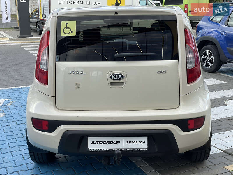 Позашляховик / Кросовер Kia Soul 2012 в Одесі