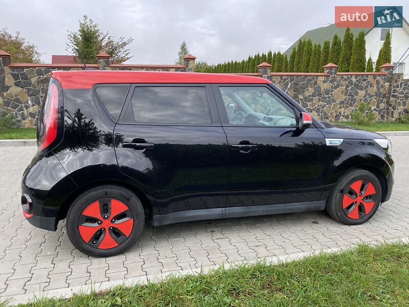 Внедорожник / Кроссовер Kia Soul 2016 в Луцке