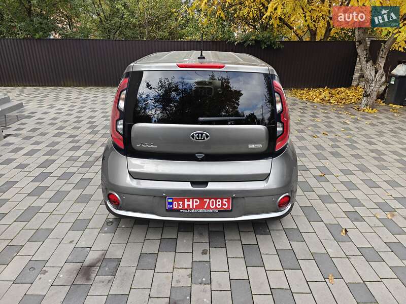 Внедорожник / Кроссовер Kia Soul 2015 в Ивано-Франковске