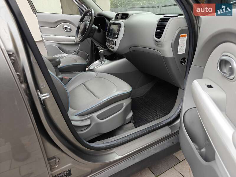 Внедорожник / Кроссовер Kia Soul 2015 в Ивано-Франковске