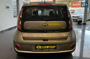 Внедорожник / Кроссовер Kia Soul 2015 в 